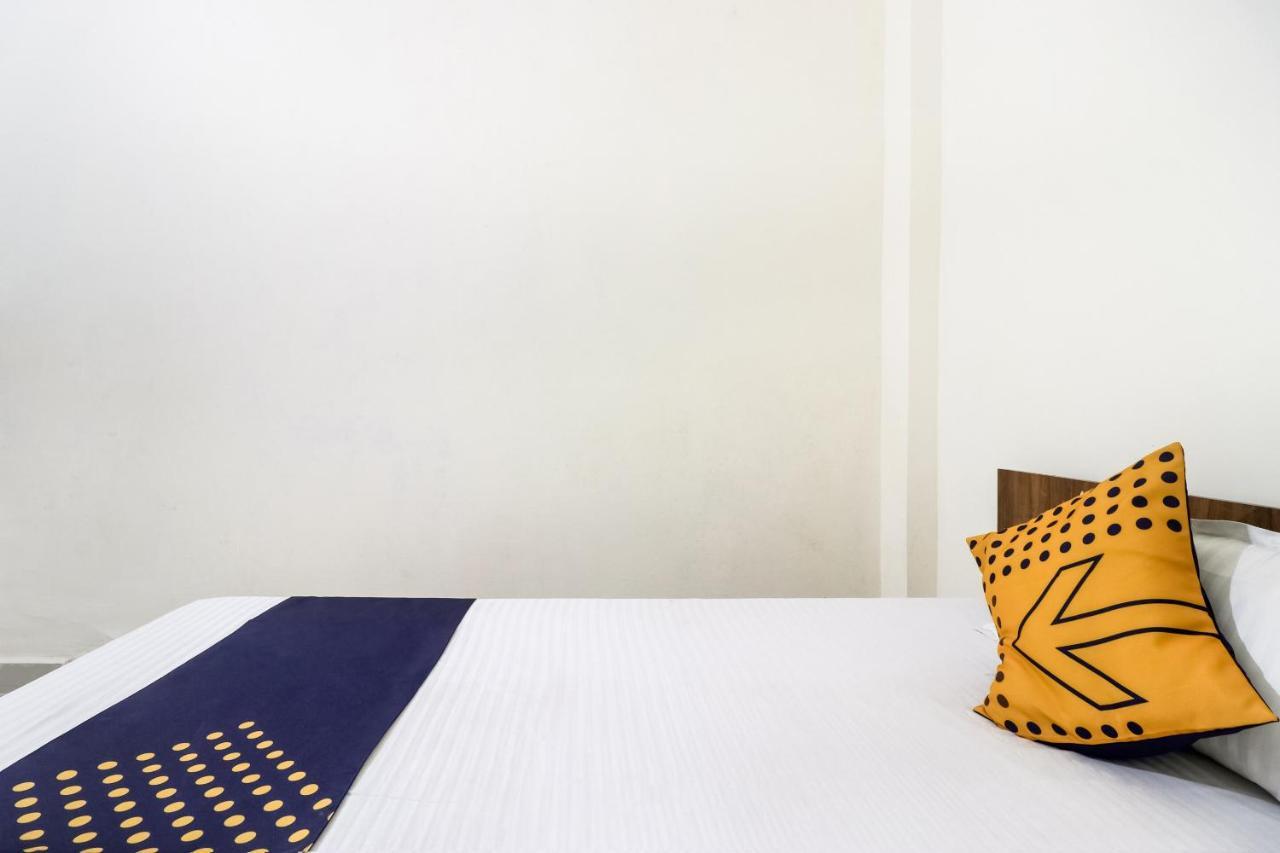 Oyo 40073 Yash Homestay Samarda Kaliāsot Eksteriør bilde