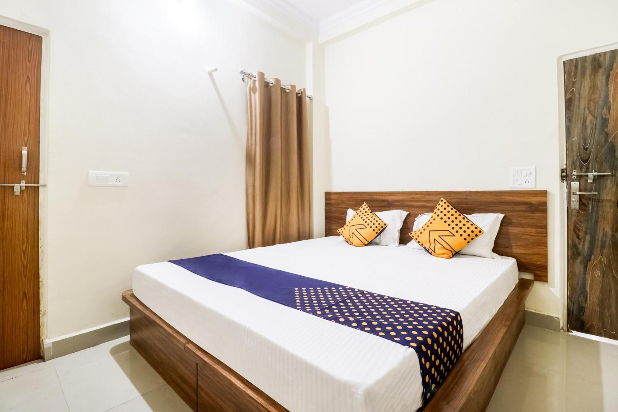 Oyo 40073 Yash Homestay Samarda Kaliāsot Eksteriør bilde