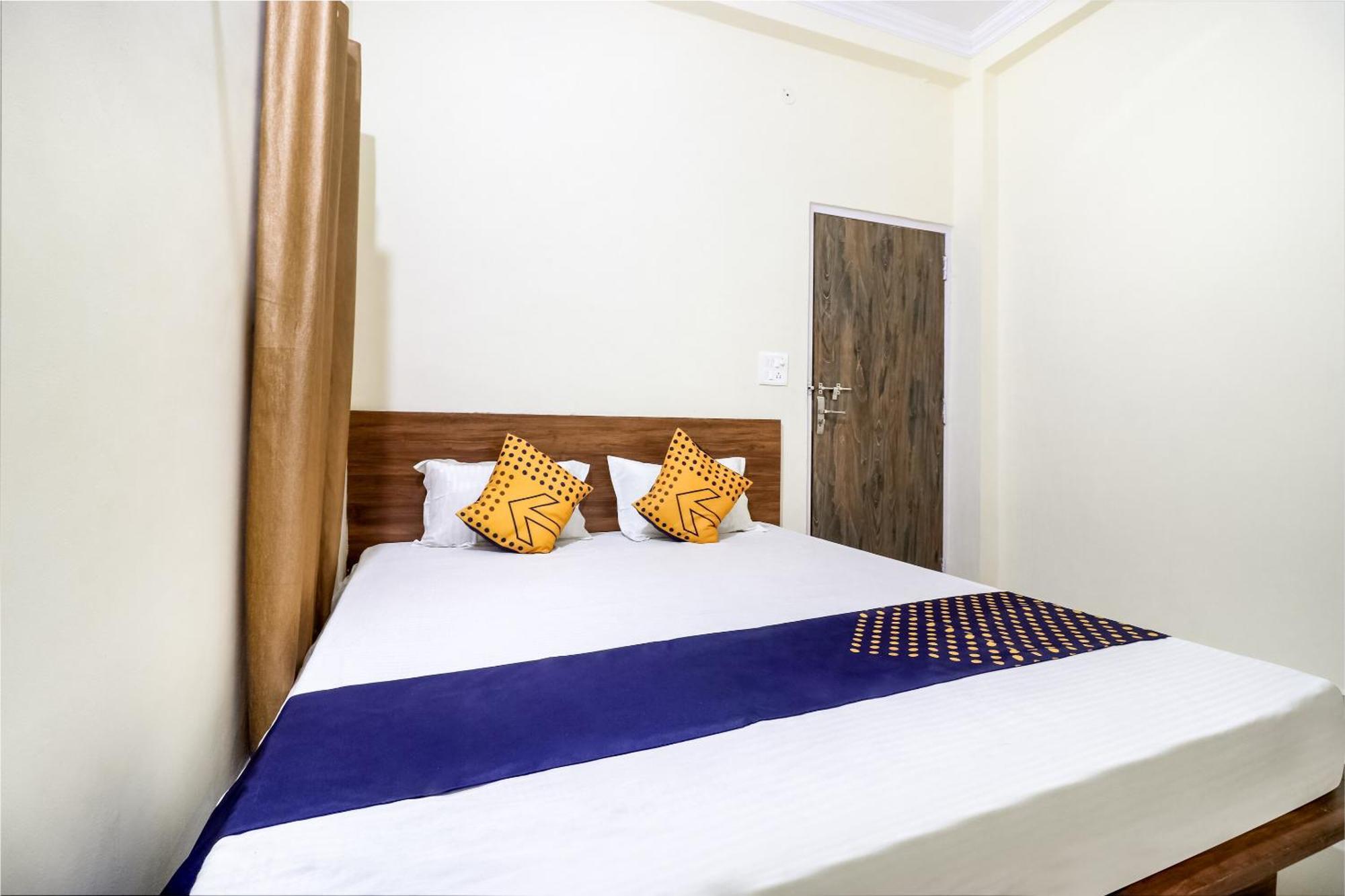 Oyo 40073 Yash Homestay Samarda Kaliāsot Eksteriør bilde